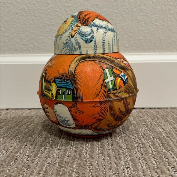 SOLDVintage 7” Santa tin 1980 Bristol Ware / Chein Industries, candy/tobacco tin - Picture 4 of 14